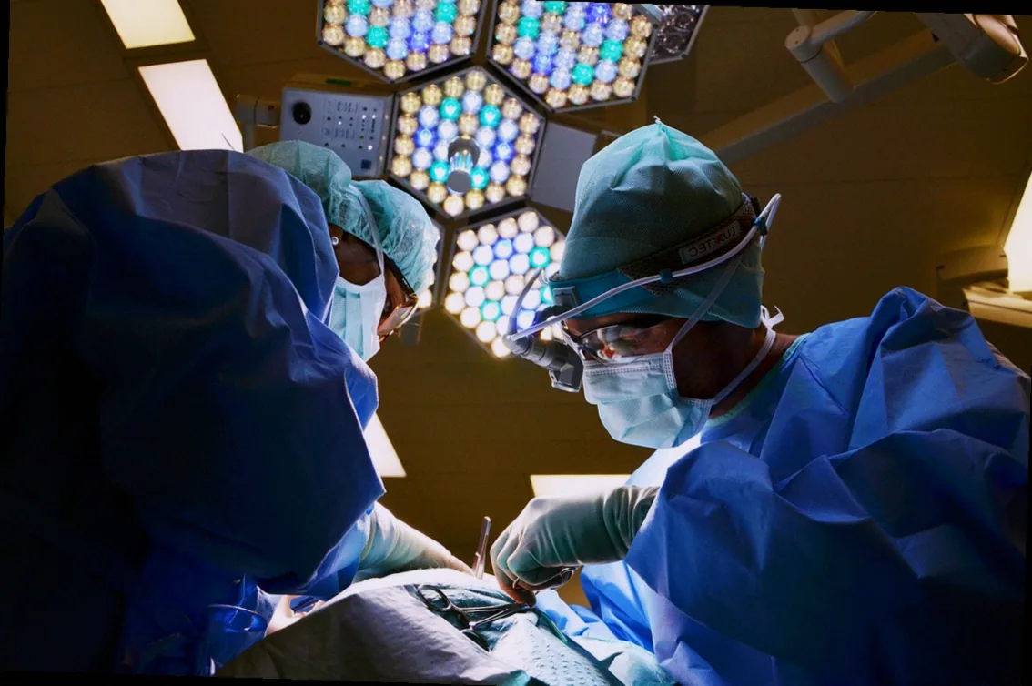 ինչպես մեղմացնել ստամոքսի ցավը